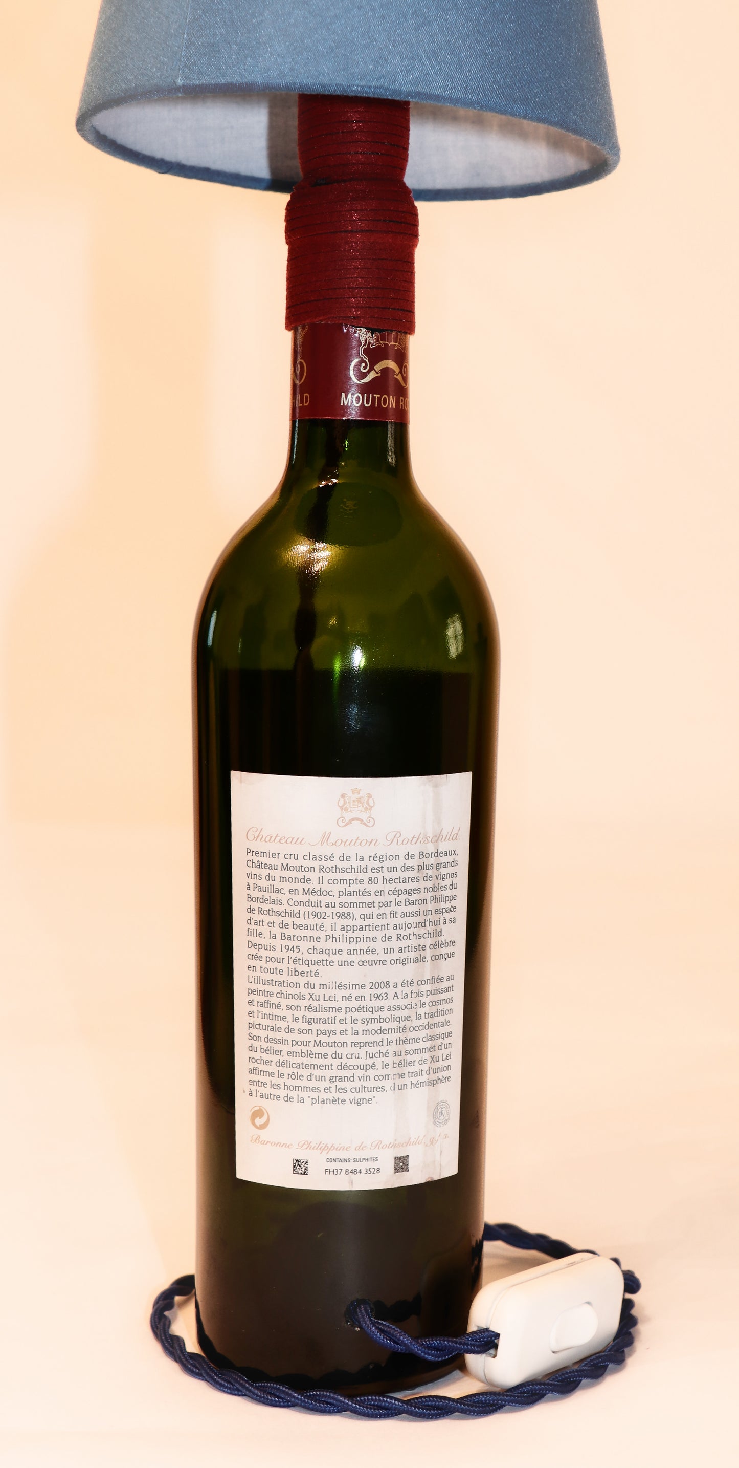 Lampada Château Mouton con paralume blu