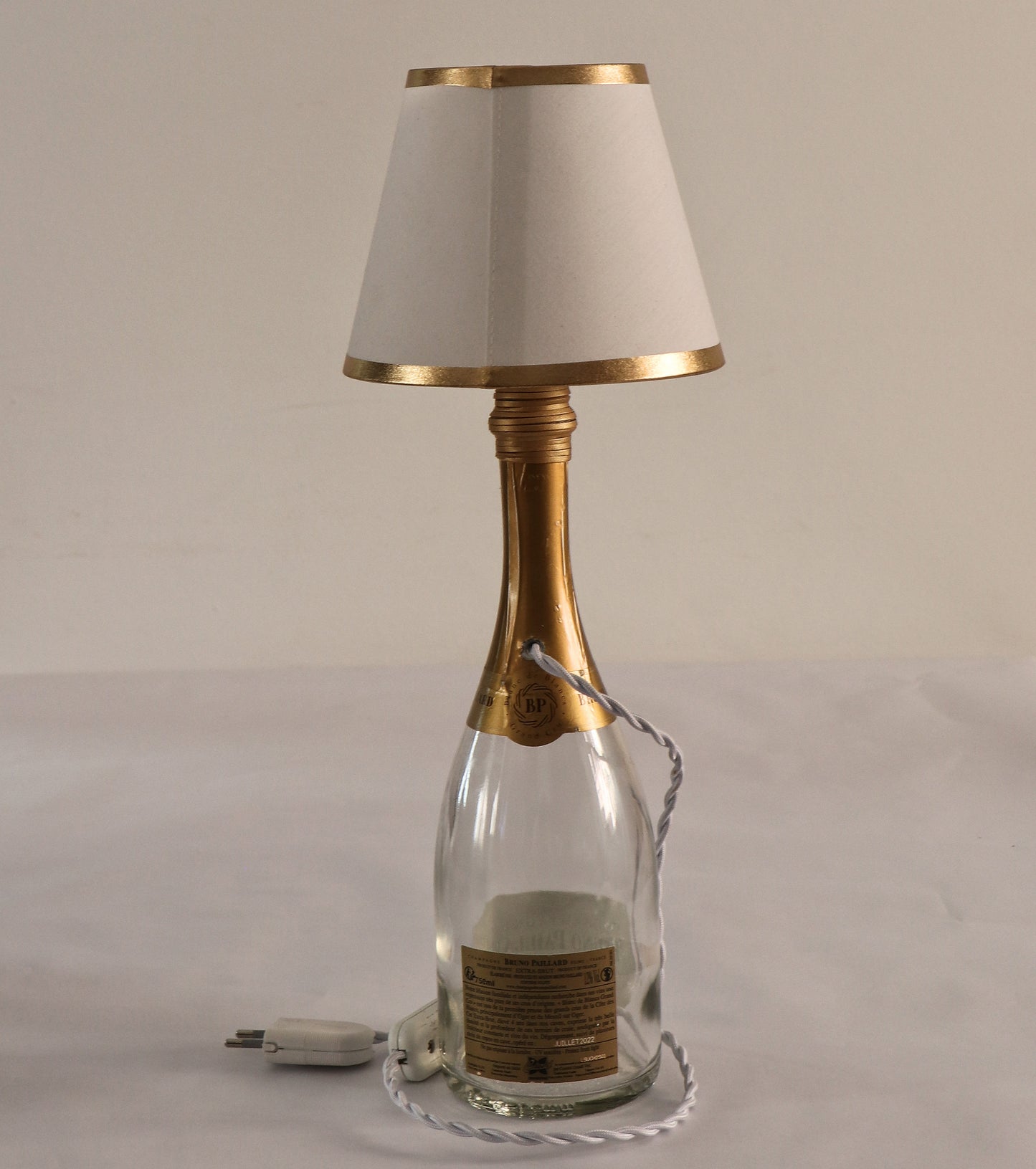 Lampada champagne con paralume