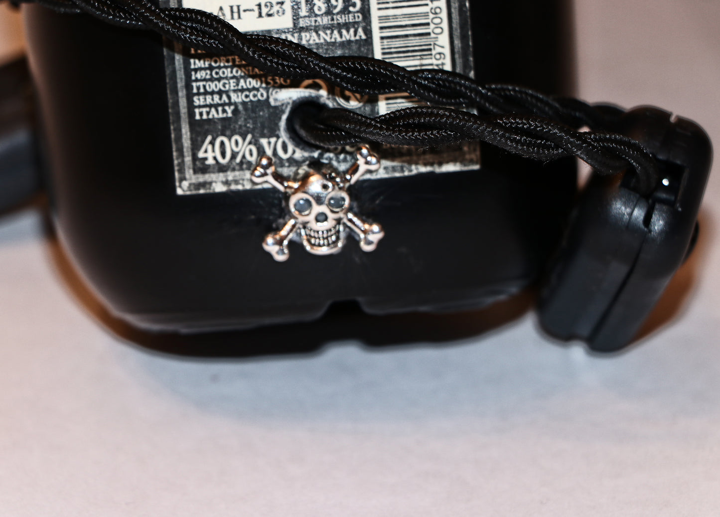 Lampada rum con paralume nero