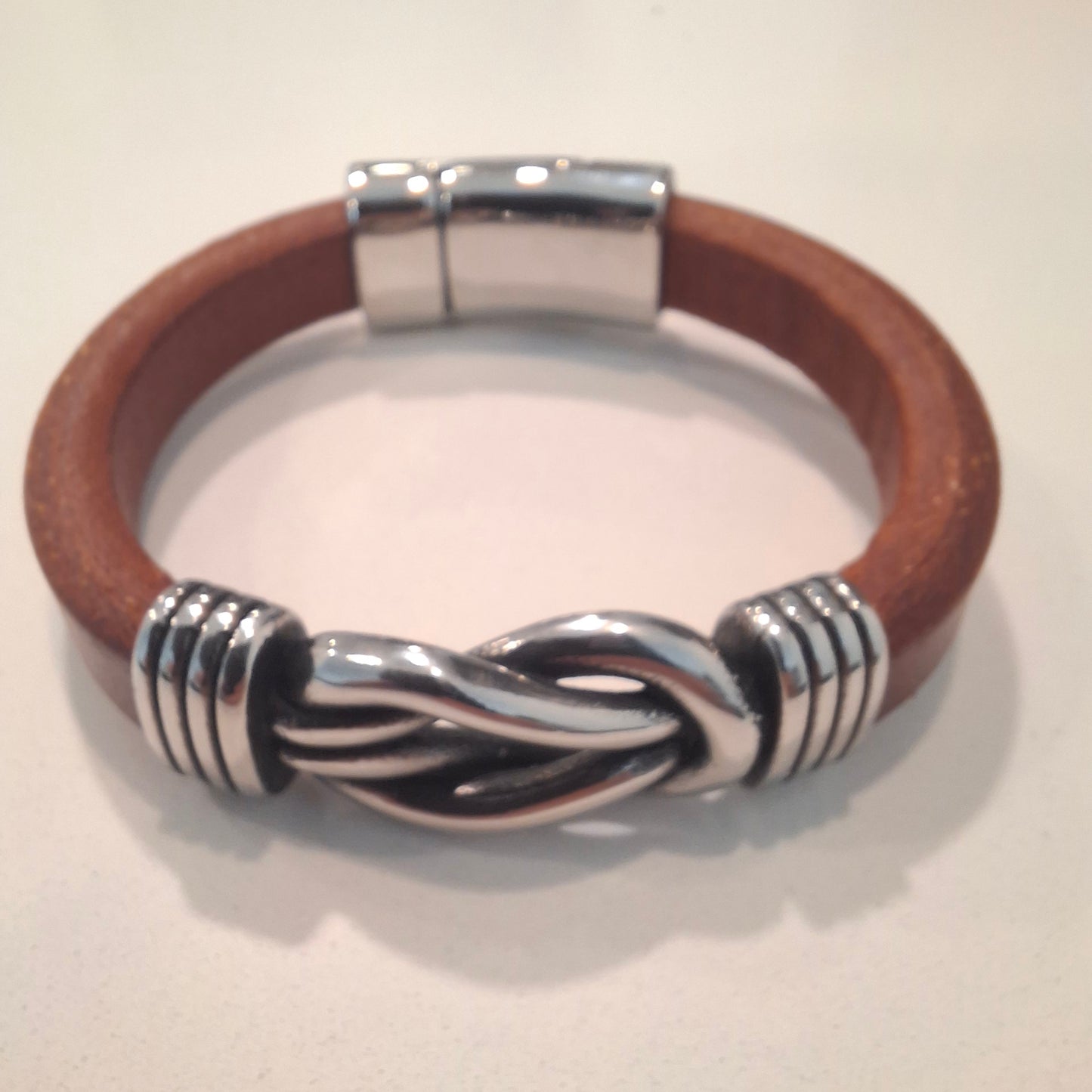 Bracelet Captain men’s leather bracelet with iron sailor knot