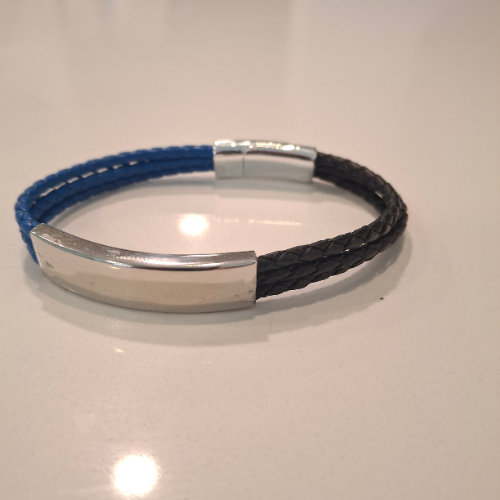 Triple strand Inter Bracelet with magnetic clasp