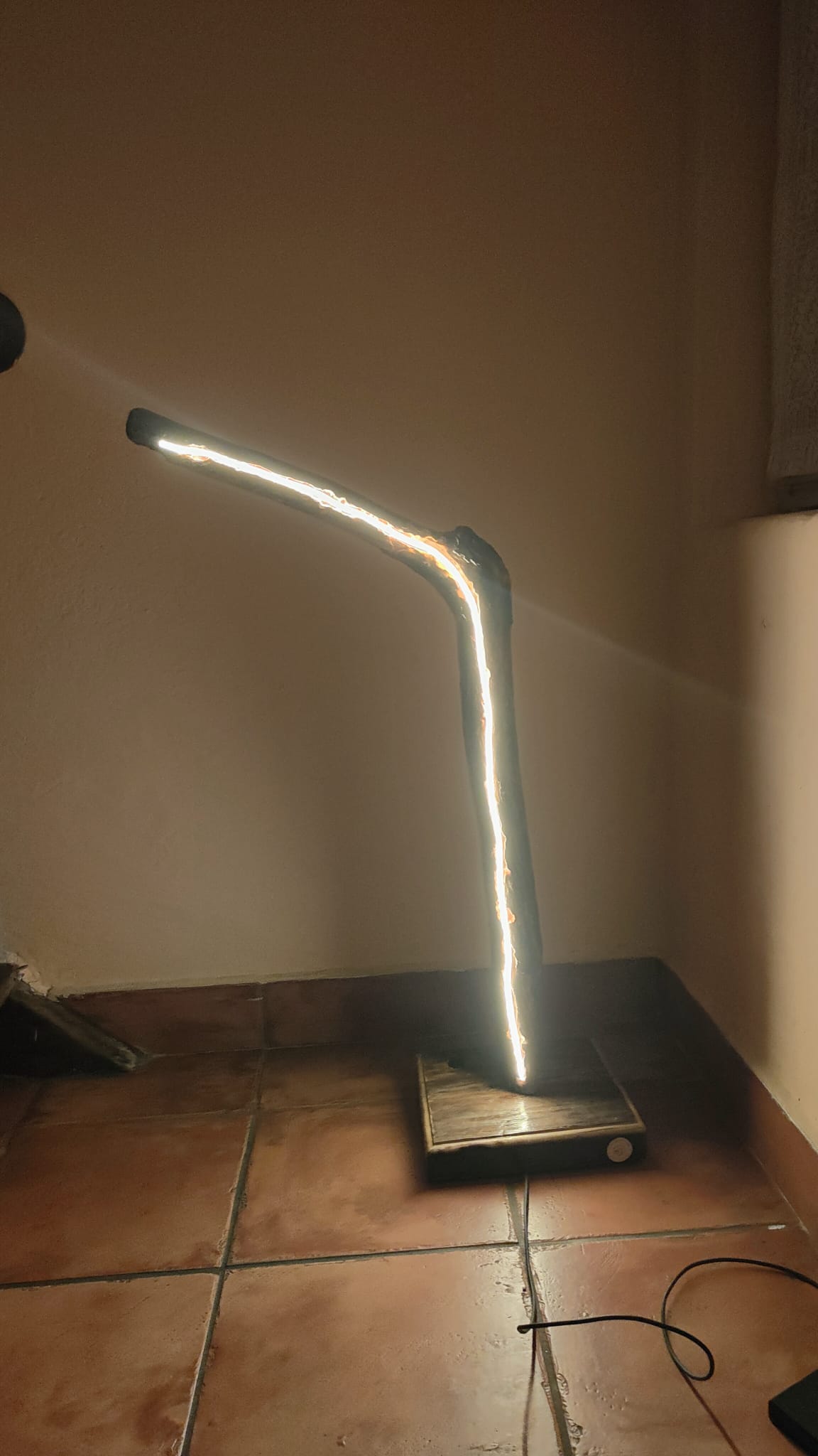 TORRE DI LEGNO LINFA - CONSCIOUS LAMP